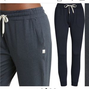 Vuori NWOT performance joggers